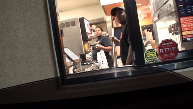 RIDICULOUS 10 18S BASS-12- TACO BELL GETS ITS WALLS KNOCKED OFF! смотреть онлайн