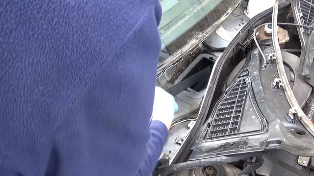 Mk1 Renault Clio heater fan repair смотреть онлайн
