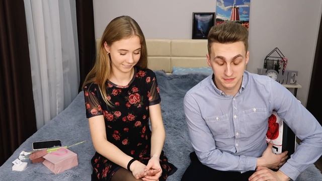 ПОЗДРАВЛЯЮ СВОЮ ДЕВУШКУ С 8 МАРТА ? ДАРЮ ПОДАРКИ! смотреть онлайн