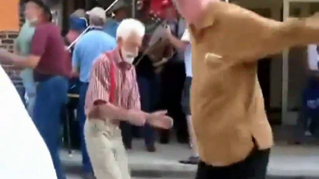 Старичок бодрячок смотреть онлайн