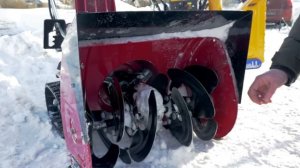 Honda HSS 655 против CubCadet 730 HD TDE // Тест-сравнение гусеничных снегоуборщиков