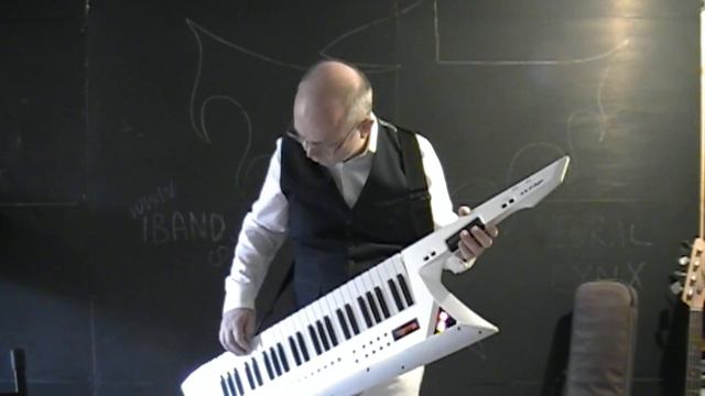 Roland Ax Edge Sounds Demo - Edge Lead Section смотреть онлайн