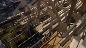 Стропильная система из ферм. Сборка фермы на крыше.