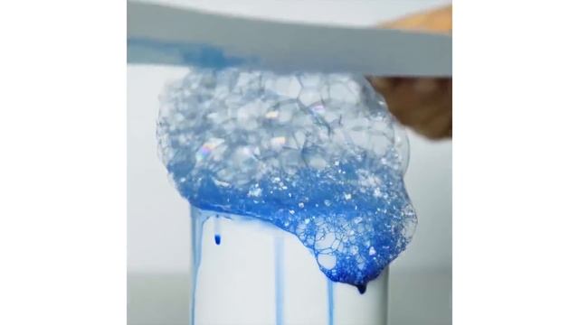 24 КЛАССНЫХ ЛАЙФХАКА ДЛЯ КРУЖЕК И ТАРЕЛОК смотреть онлайн