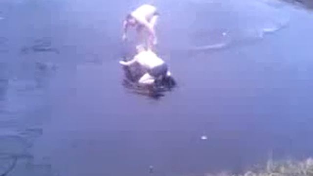 Олимпийский чемпион по нырянию)))))).flv смотреть онлайн