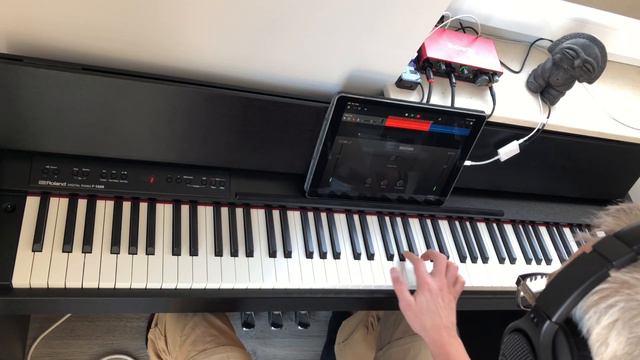 Piano Training - Week 9 - Sportive staccato riff смотреть онлайн