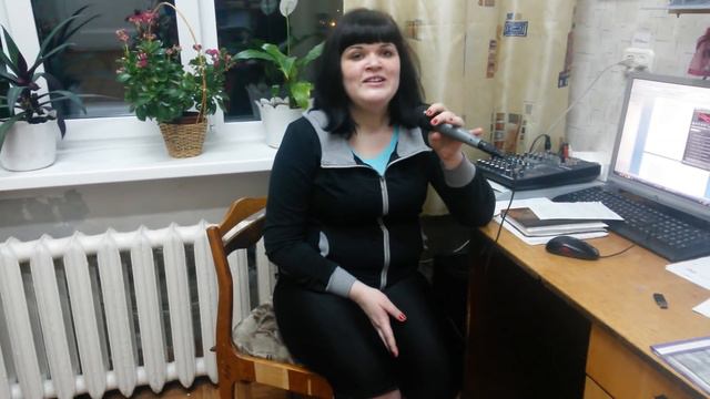 Алена Ойстрик поёт "Косы" (Юлия Михальчик) Верочка Слесарева смотреть онлайн