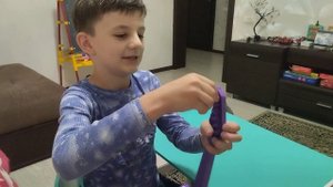 распаковка детской гитары 6+