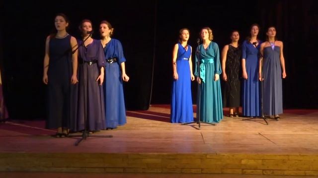 Апрель. За невлюбленными людьми смотреть онлайн