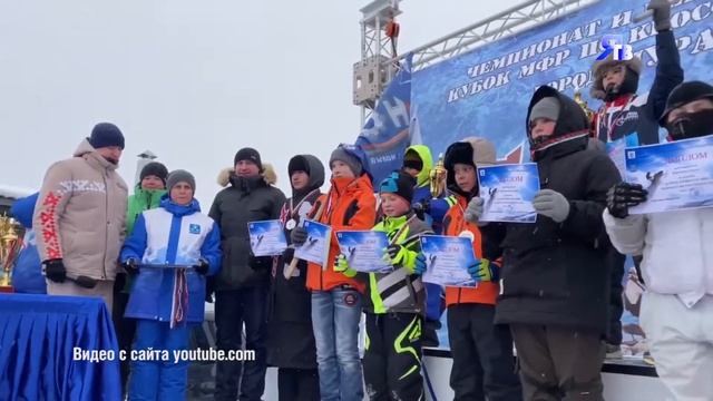 ПОКОРИТЕЛИ СНЕГА / СТК «Ямбург» - на IV этапе Чемпионата и Первенства России по кроссу на снегохода смотреть онлайн