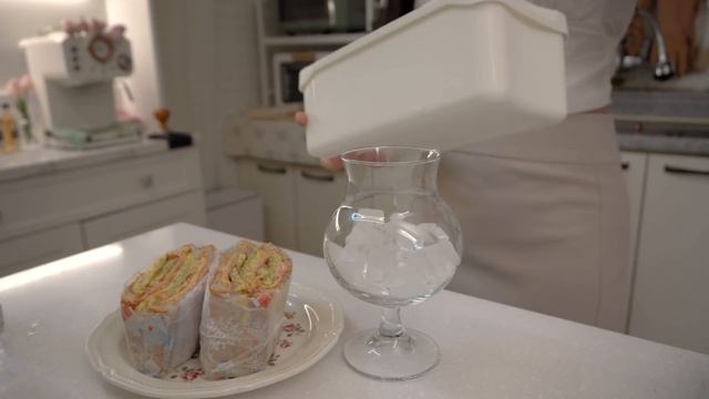 ENG)?자취생 방구석 먹방 파티, 치킨에 맥주 먹고 마약김밥 도시락 싸는 자취일상, 햄치즈 토스트, 냉털 김치볶음밥, 셀프 머리 자르기, 하리보젤리, 집 대청소 ?, 치킨인류