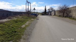 Инкерман. Виды сверху. Озеро в карьере. 1 серия.