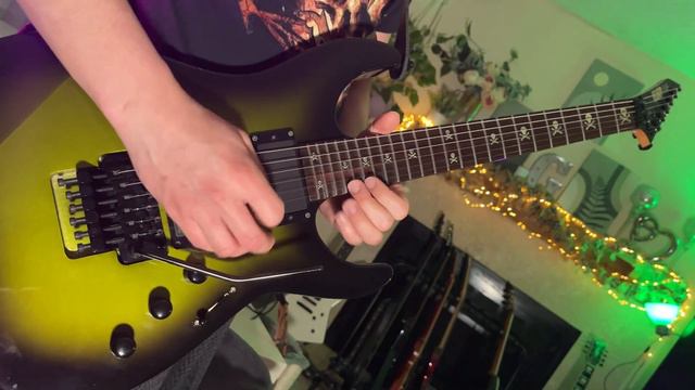 An actual badass Kirk Hammett solo смотреть онлайн