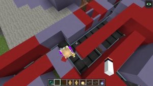 ЛАБИРИНТ АНИМАТРОНИК РОКСИ ПРОТИВ ЛАБИРИНТ ФРЕДДИ в МАЙНКРАФТ ! ДЕВУШКА НУБ ВИДЕО ТРОЛЛИНГ MINECRAF