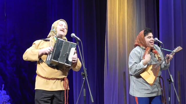 Анс. Чарочка "Ко мне милый подошел" смотреть онлайн