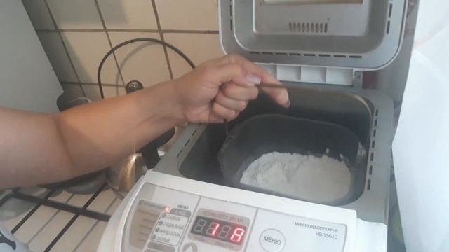 Хлеб в хлебопечке из муки высшего сорта