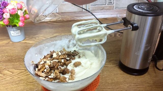 КЕКС НА СМЕТАНЕ // ОЧЕНЬ ВКУСНЫЙ // или КАК ПРИСТРОИТЬ старую СМЕТАНУ