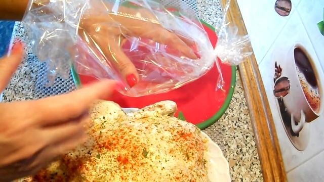 КУРИЦА ЗАПЕЧЕННАЯ В ДУХОВКЕ С МЕДОВЫМ СОУСОМ, ЯБЛОКАМИ И ЧЕРНОСЛИВОМ | Irina Belaja смотреть онлайн