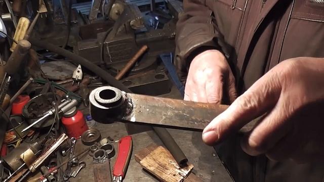 Как сделать сайлентблок  для картофелекопалки.mp4