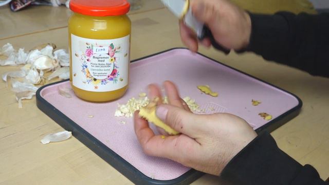 Једна кашичица дневно овог ЕЛИКСИРА учиниће чуда вашем телу смотреть онлайн