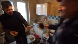 Ёшкин схватился за нож! Уборка в логове черта