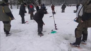 Форель клюёт на железо, ну и конечно на пасту, и на резину. Клёвое место, Лосиный остров, с/з.