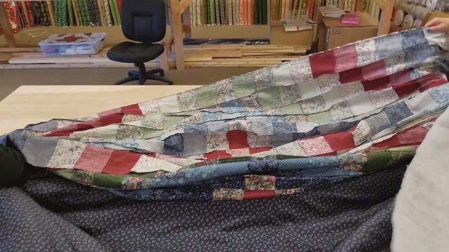 How to HAND-TIE Your Quilt AT HOME With Matt and Donna! смотреть онлайн
