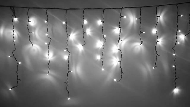 Уличная гирлянда 25 метров Светодиодная белая бахрома 30-45-60 см Черный кабель смотреть онлайн