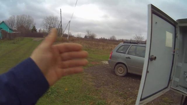 Электросчётчик на столбе. смотреть онлайн