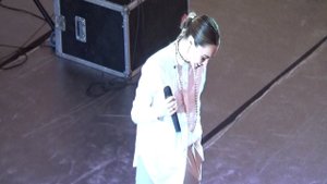 Ustinova – Она не одна