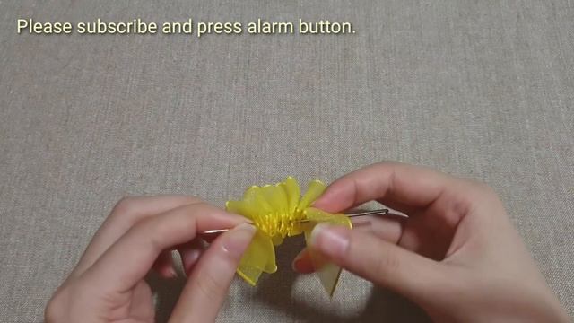 Amazing Ribbon Flower Work - Hand Embroidery Amazing Trick - Sewing Hacks - Easy Flower Making смотреть онлайн