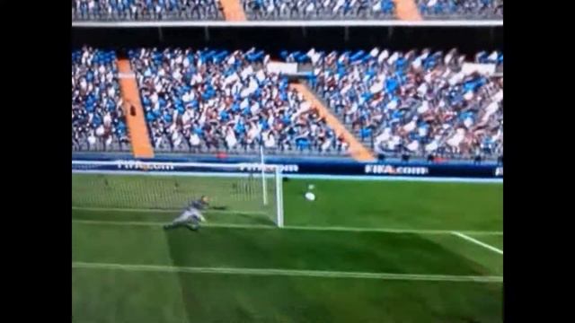Fifa 11 Freekick - Drogba смотреть онлайн