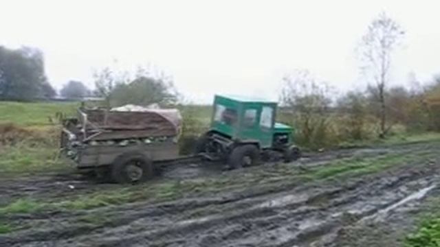 трактор в грязи 001 смотреть онлайн