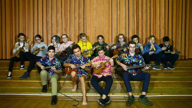 Jingle Bells на укулеле в исполнении Ukulele Band (Укулеле Бэнд)