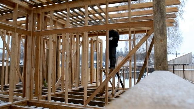 Каркасный дом в Братске ч,7(лаги и черновой пол 2-го этажа) смотреть онлайн