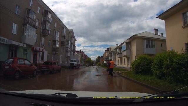 Вежливые люди Октябрьского смотреть онлайн