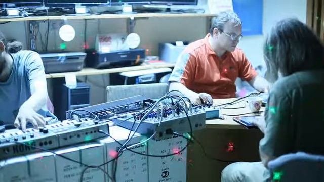 Неизвестность Bezizgiba 2013