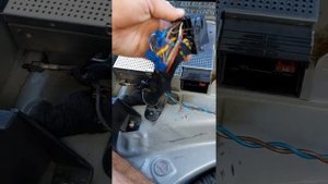 caisson focal bmw e46 poste gps origine ( focal ibus 20 )