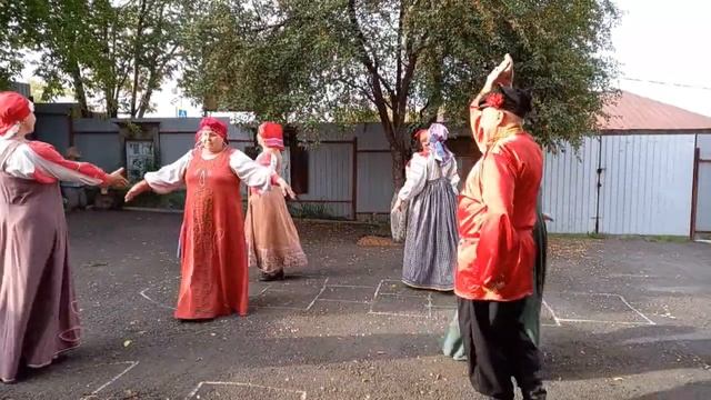 А я млада Ансамбль народно - бытового танца "Лада" смотреть онлайн