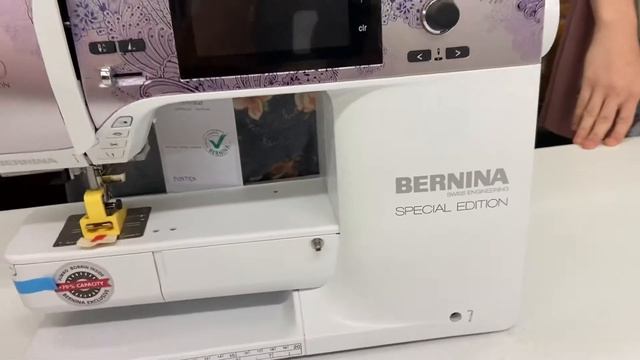 BERNINA 480 Special Edition Unboxing. University Of Sewing.