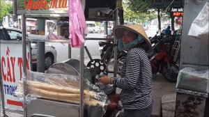 Соки и фрэши в Нячанге. Во Вьетнаме на улицах отжимают сок из сахарного тростника