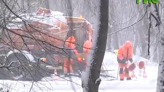 "Инженерные системы" приводят в порядок сети дождевой канализации города смотреть онлайн