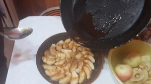 яблочный пирог