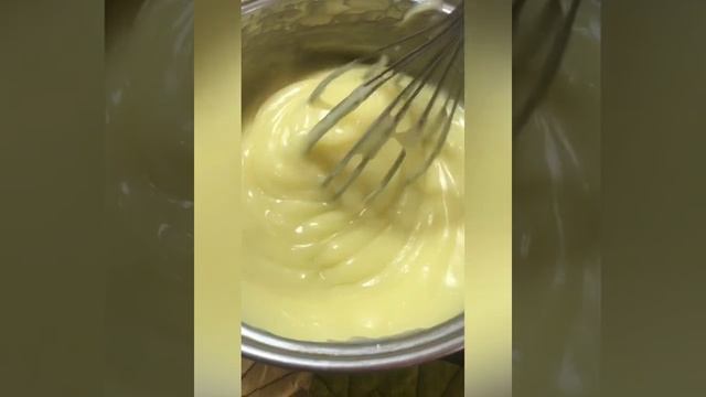 Заварной крем «Пломбир» нежный, воздушный и вкусный? Подходит для любого тортика и эклеров?