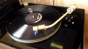 TDK USB Belt-Drive Turntable . Ray Charles