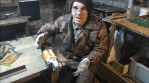 Простой отрезной станок из болгарки