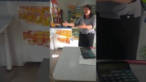 ПРИКОЛ Неадекватная дама в продуктовом магазине.