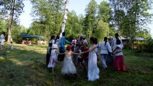 Хоровод "Вейся капуста" в поселении Дружное