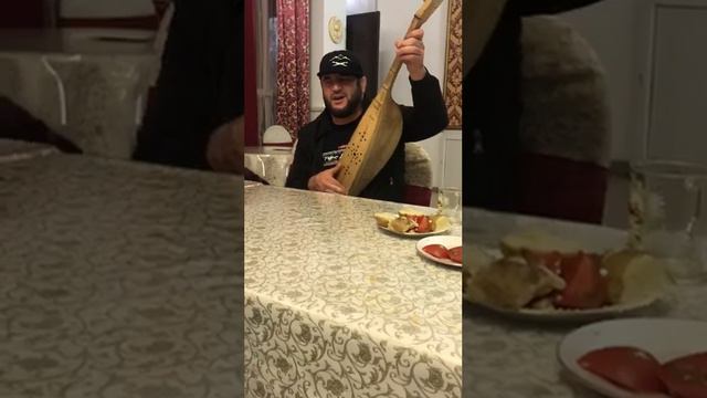 Магомедхабиб Алискандиев Шуточная Аварская песня🎶🎤🎵 на пандуре 🎸🎸💯💯 смотреть онлайн