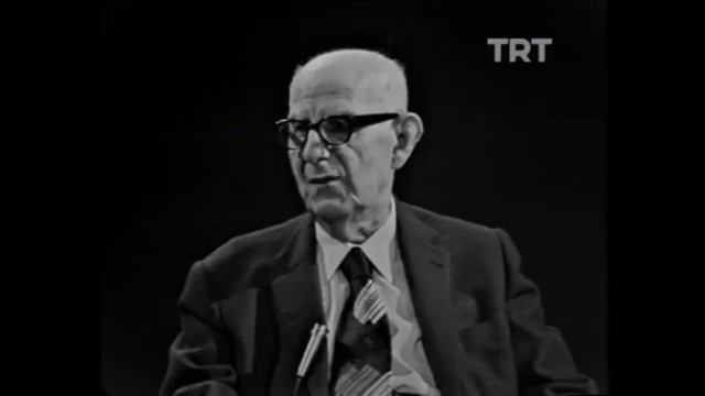 Акоп Мартаян (1895 -1979)- лингвист, создатель современного турецкого алфавита. Армянин по нации .
